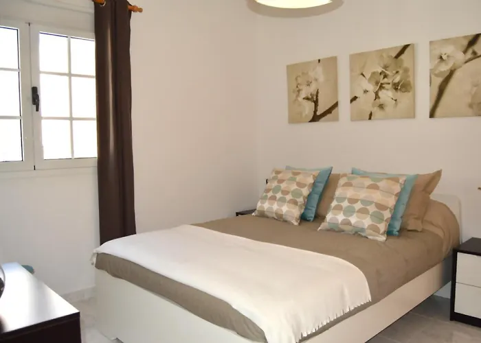 Mirafondo Playa Honda (Lanzarote)